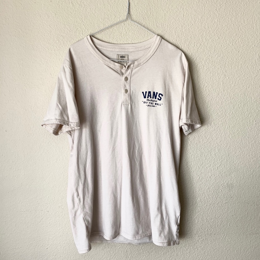 • Vintage style Vans Tee •